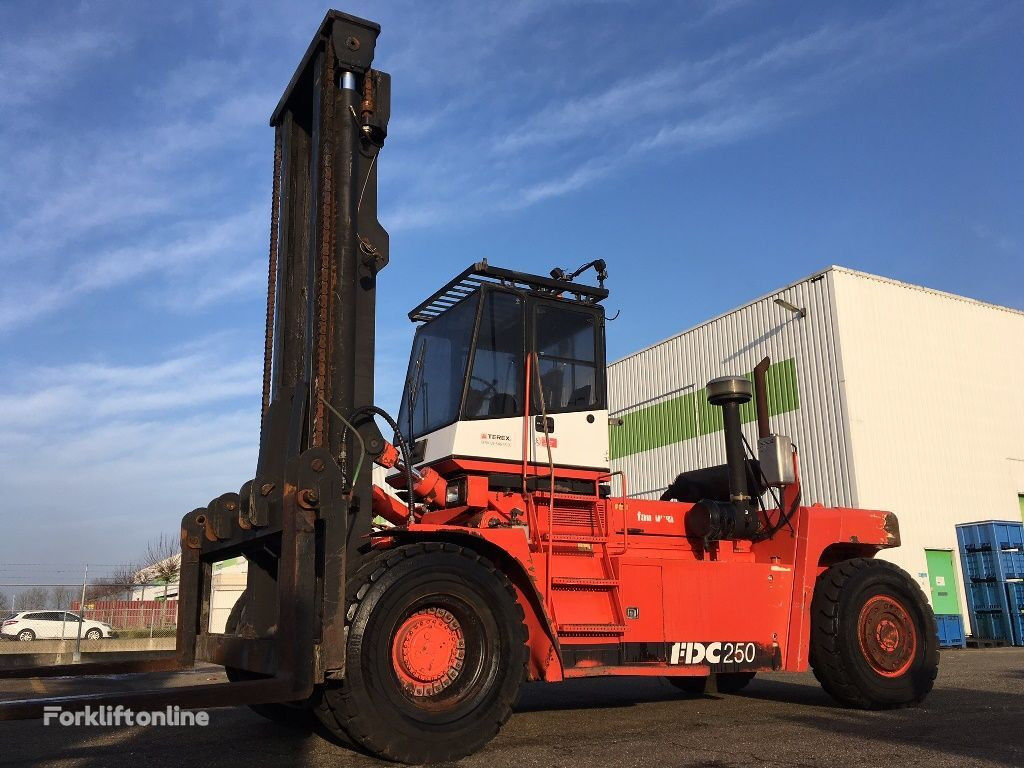 Fantuzzi FDC250 container handler